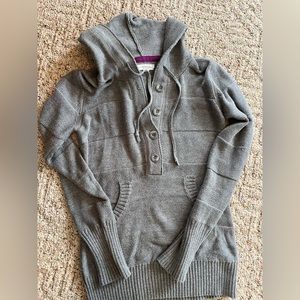 Women’s aeropostal sweater size medium